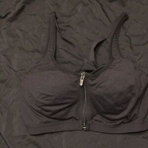 Black Victoria’s Secret sports bra. Size 36c